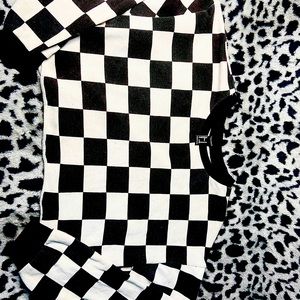 ✨Forever 21 checker board crop top✨